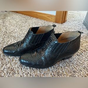 Giorgio Brutini Private Collection Black Genuine Snake Skin Ankle Boots